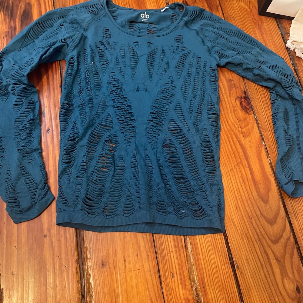 Alo yoga long sleeve top medium